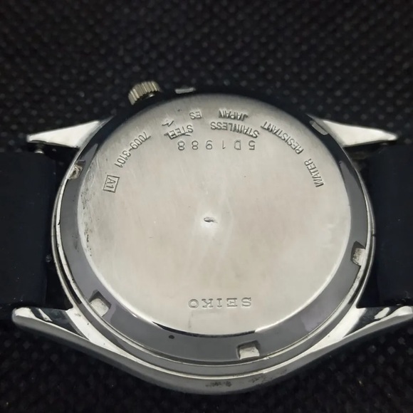 Vintage Automatic 70s Seiko 5 Mens Disney Blue Watch W/ Rubber Strap & Day Date - Picture 8 of 9